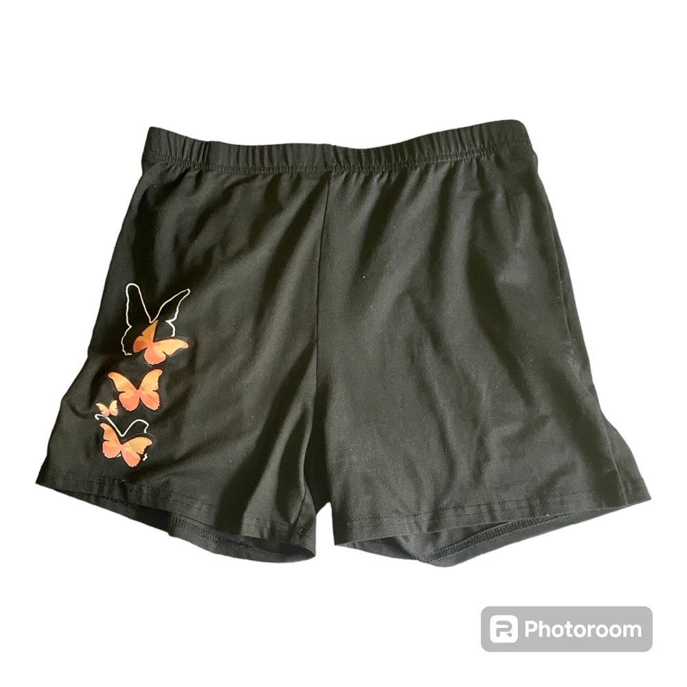 Romwe M Butterfly Biker Shorts